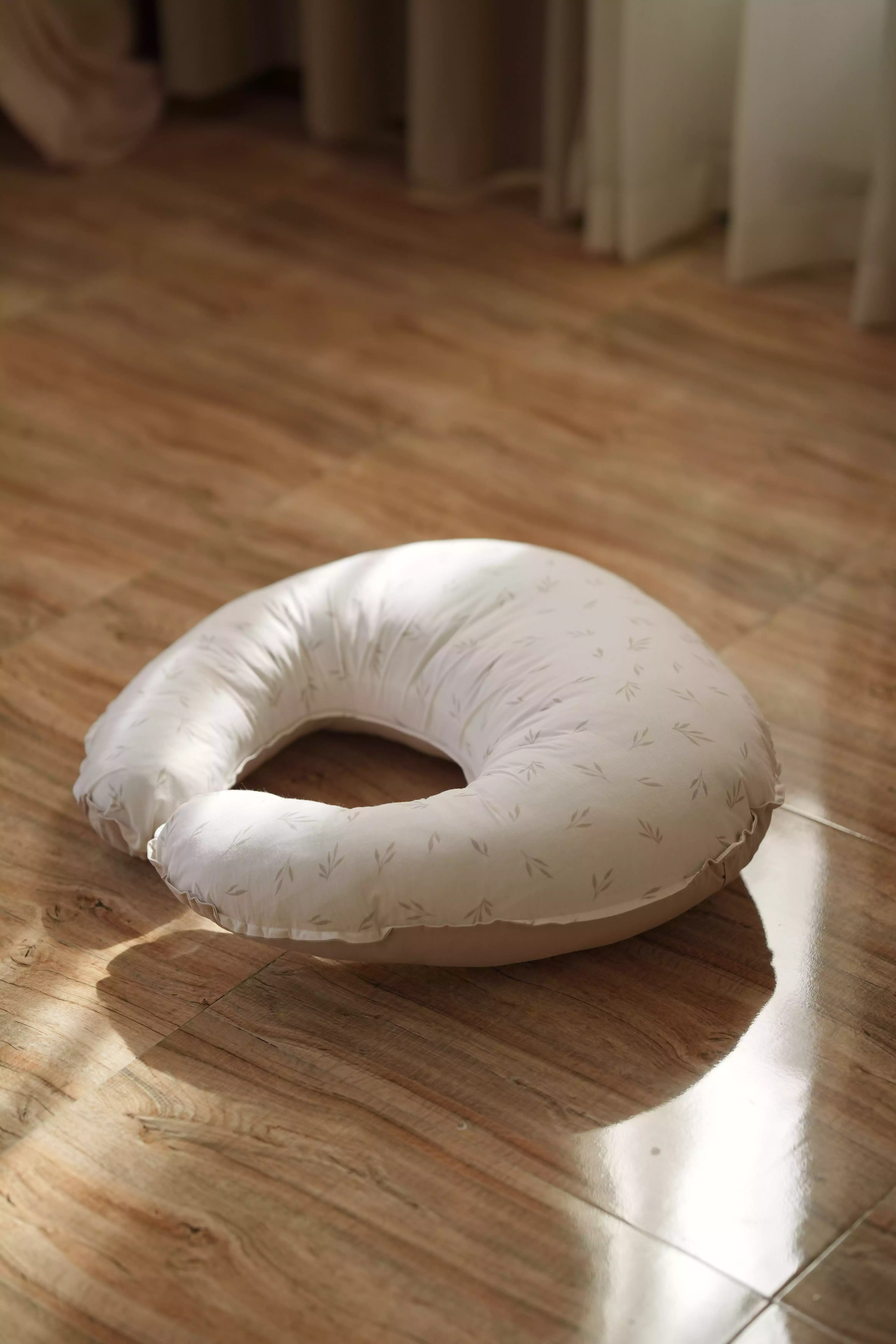 بالش شيردهی پیکه گل گندم کرم