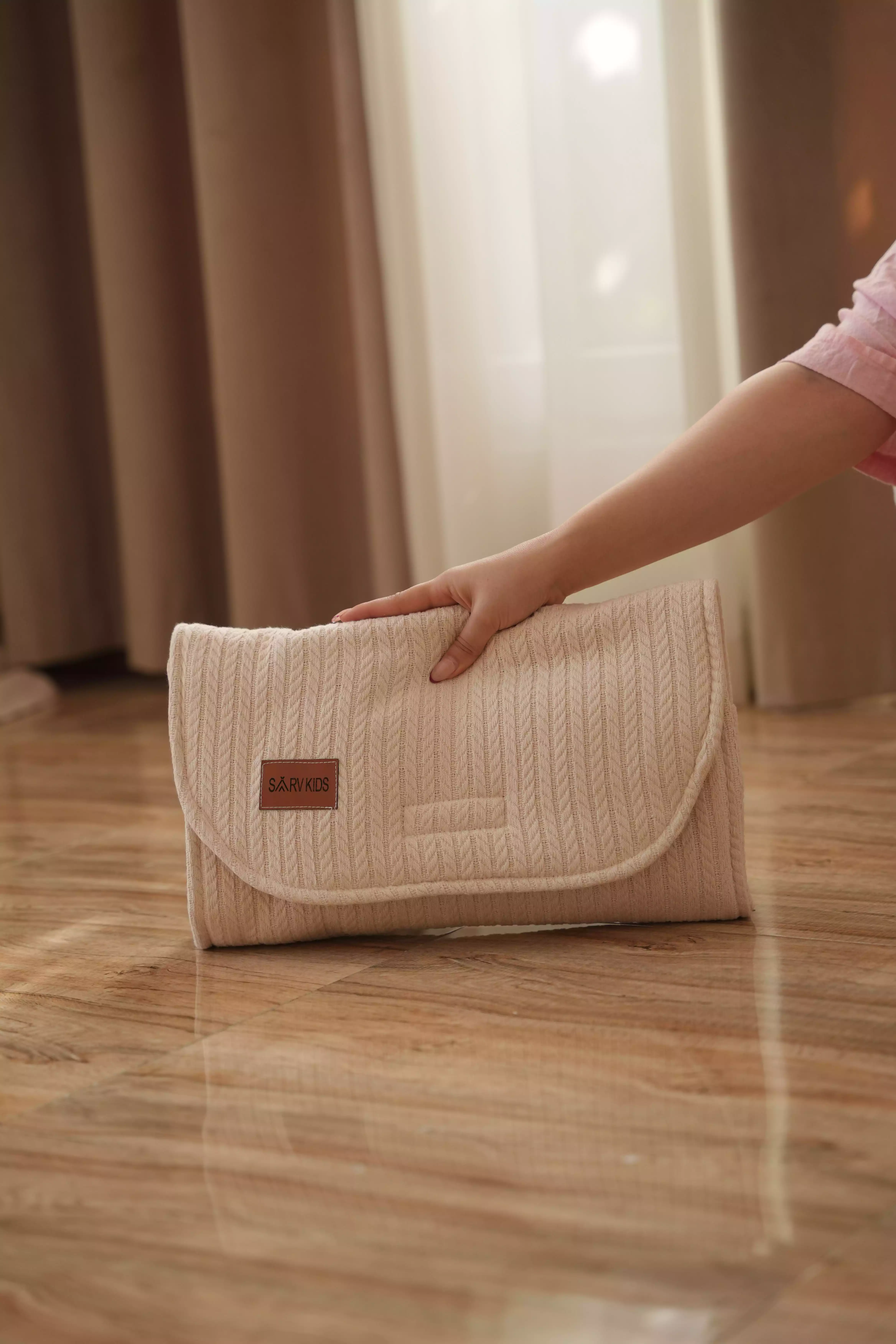 زيرانداز تعويض پیکه گیس بافت ساده کرم